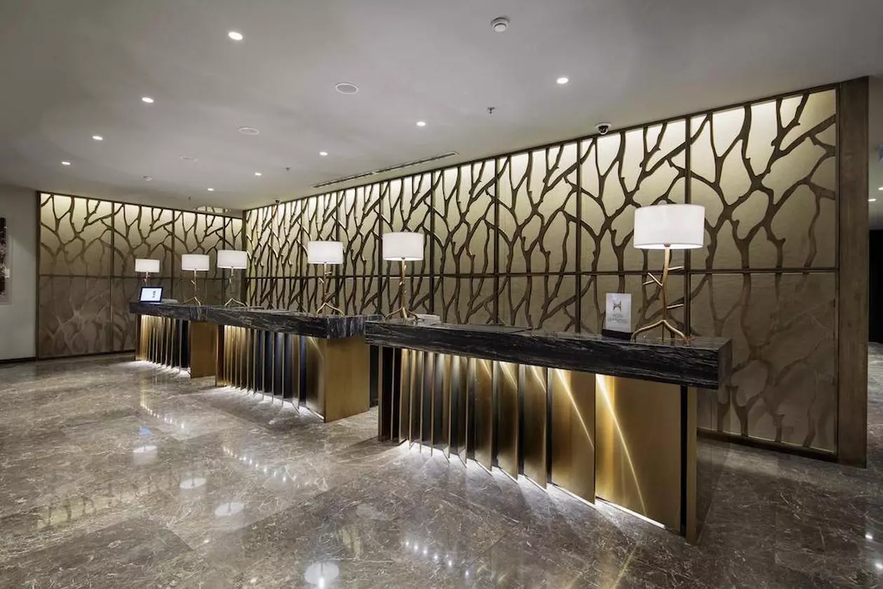 hilton_shabaviz (27).jpg